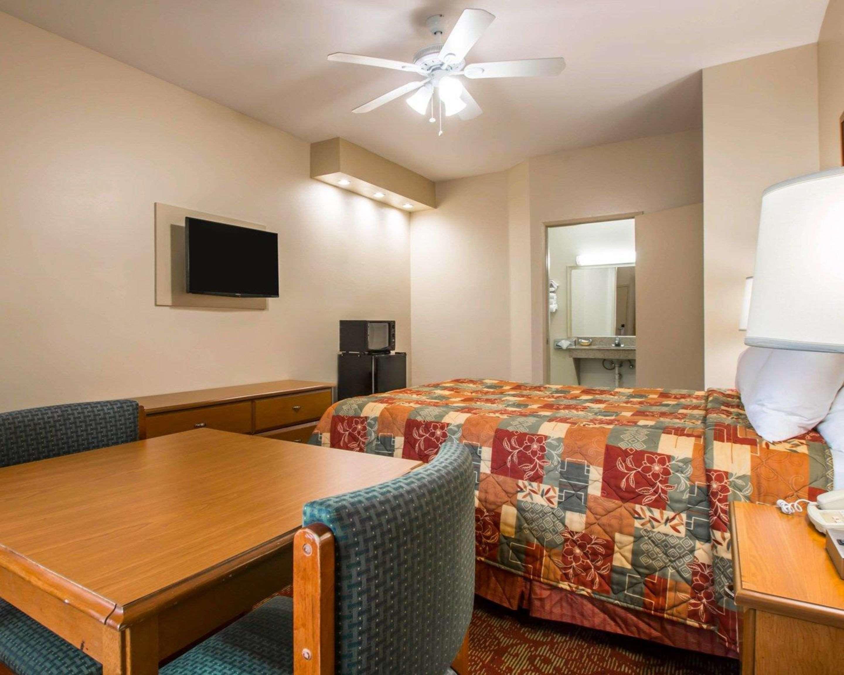 Rodeway Inn Encinitas North Dış mekan fotoğraf